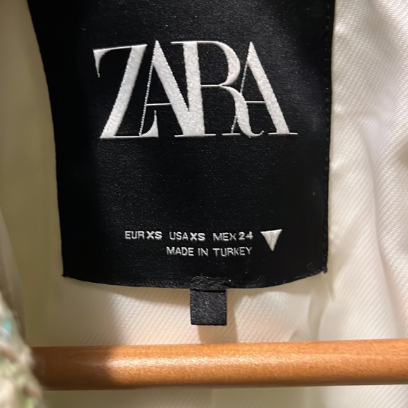 Zara Light Green Tweed Crop Blazer - Picture 2 of 4